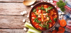 Bohnensuppe mit getrocknetem Schweinehals 1