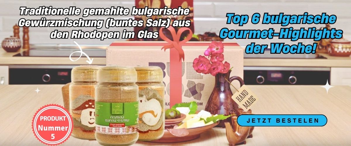 Traditionelle gemahlte bulgarische Gewürzmischung (buntes Salz) aus den Rhodopen im Glas